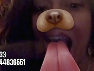 sexy shemale tries her sex machine in her ass