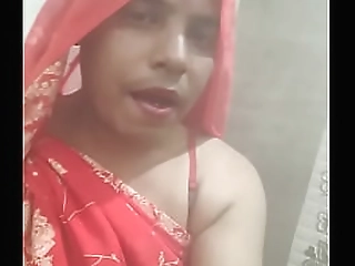 skinny teenage tranny stroking her shaft on the bed1