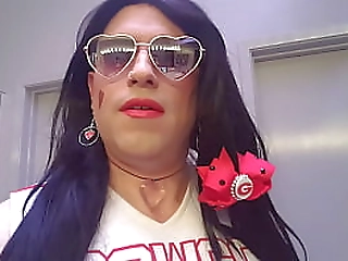 hi! it'_s monica! doing a photo shoot! hope you enjoy my pictures!