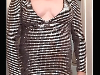 good looking tranny jerks on her throbbing dong