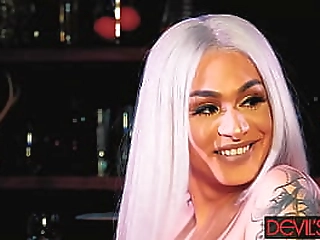 vanessa vega and eva maxim have a steamy threesom with this lucky guy