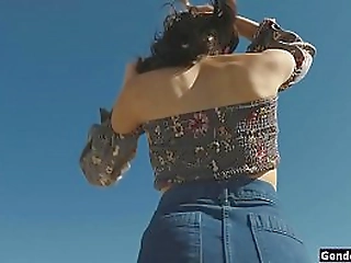 perky tits tgirl valentina mia is rimmed