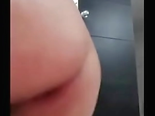 muscular shemale isabelle loves her big dildo