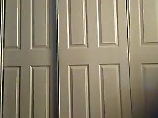 cross dresser masturbates on webcam