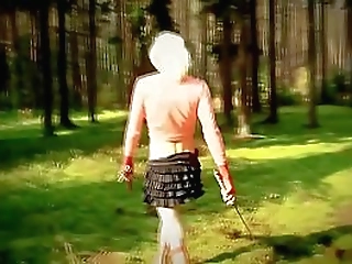 blonde babe getting her pussy fucked by big dick shemale