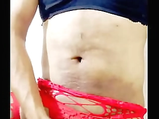 ts solange poses on the floor