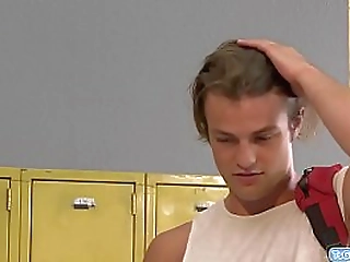 tranny teacher kayleigh coxx barebacked