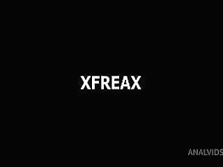 big boobs tranny gets sucked off before sex time