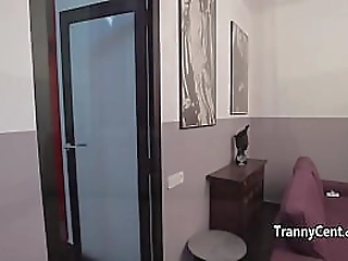 sexy ebony tranny fucks big cock