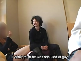 japanese girlfriend watches boyfriend and newhalf have anal